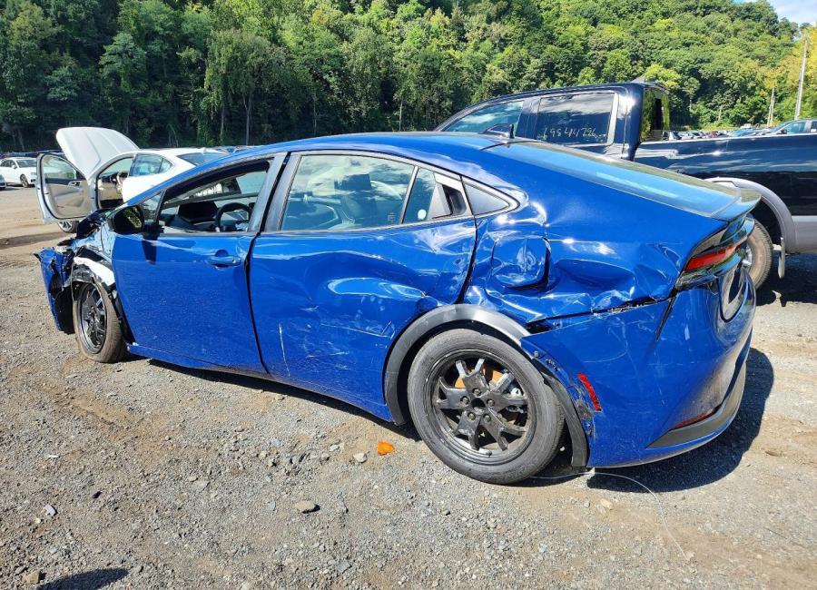 Salvage 2026 Toyota Prius Le in Blue