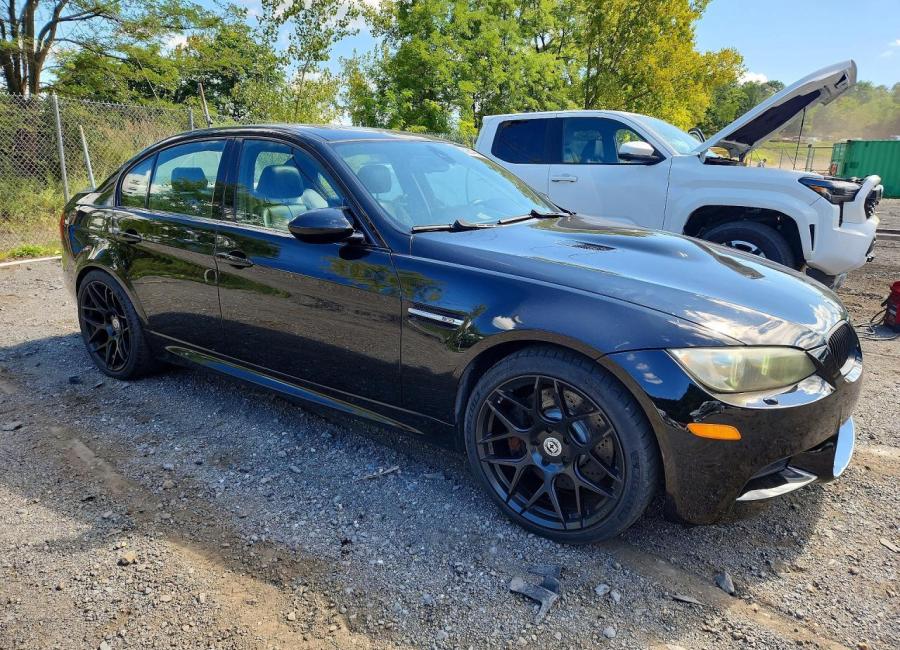 Salvage 2009 Bmw M3  in Black