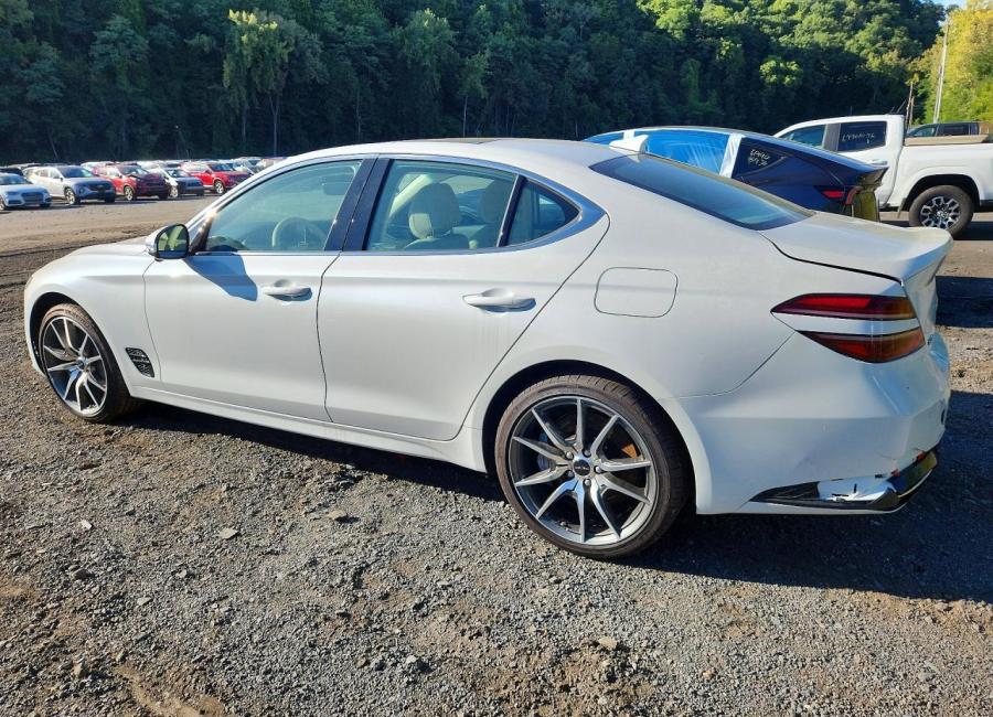 Salvage 2026 Genesis G70  in White