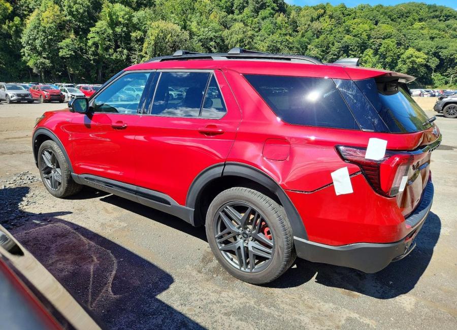 Salvage 2025 Ford Explorer St-line in Burgundy