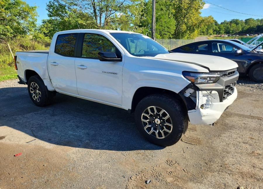 Salvage 2024 Chevrolet Colorado Z71 in White