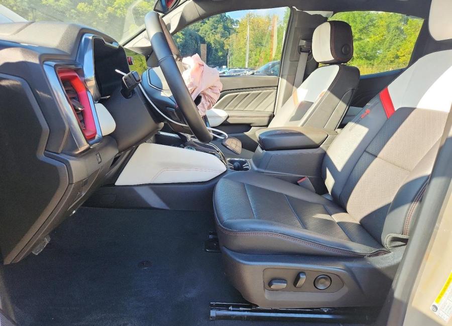 Salvage 2024 Gmc Canyon At4x in Brown