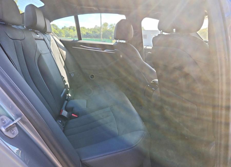 Salvage 2023 Bmw 540 Xi in Gray