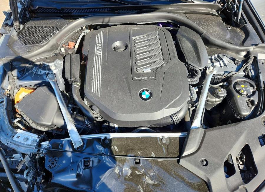 Salvage 2023 Bmw 540 Xi in Gray