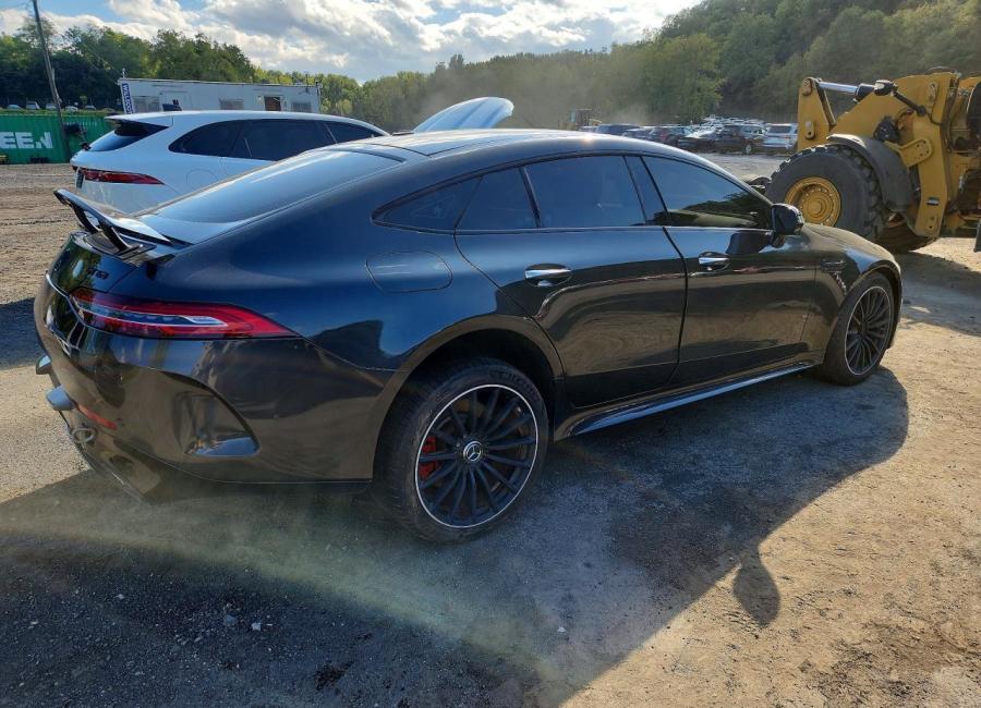 Salvage 2019 Mercedes Benz Amg Gt 63  in Gray