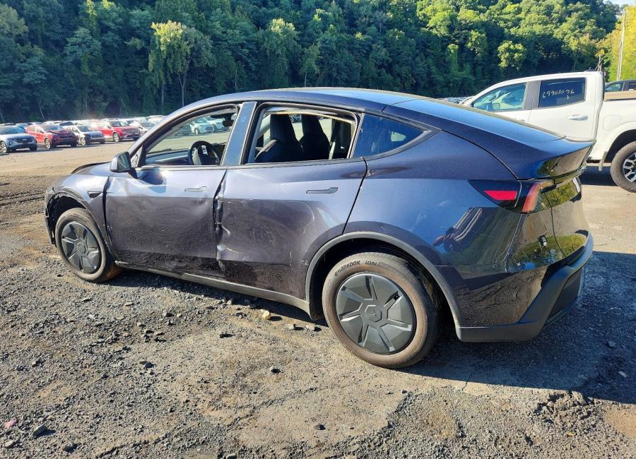 Salvage 2026 Tesla Model Y  in Gray