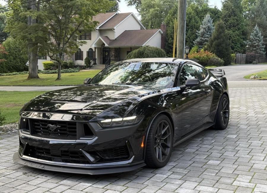 Salvage 2024 Ford Mustang Dark Horse in Black