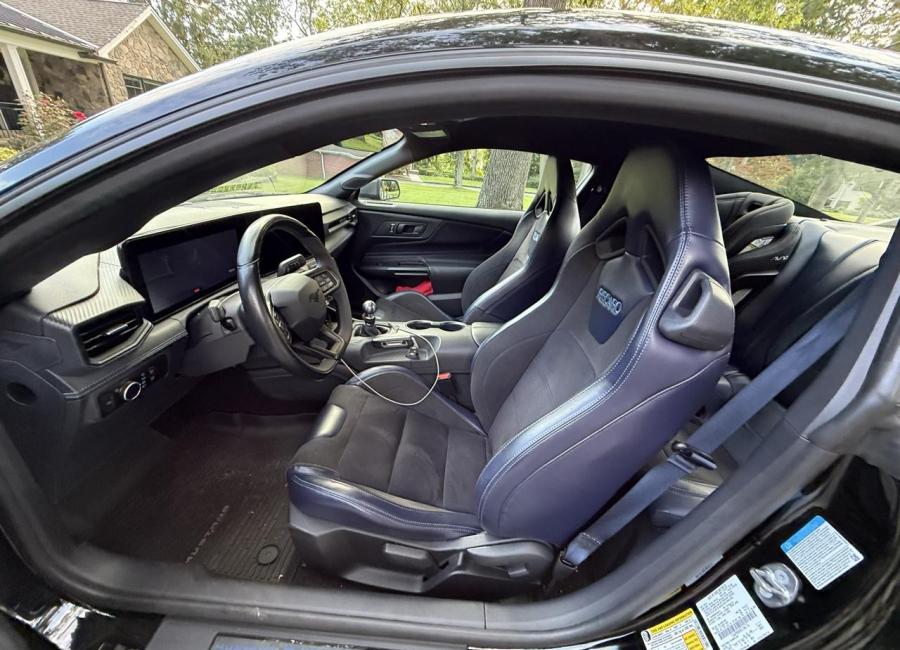 Salvage 2024 Ford Mustang Dark Horse in Black