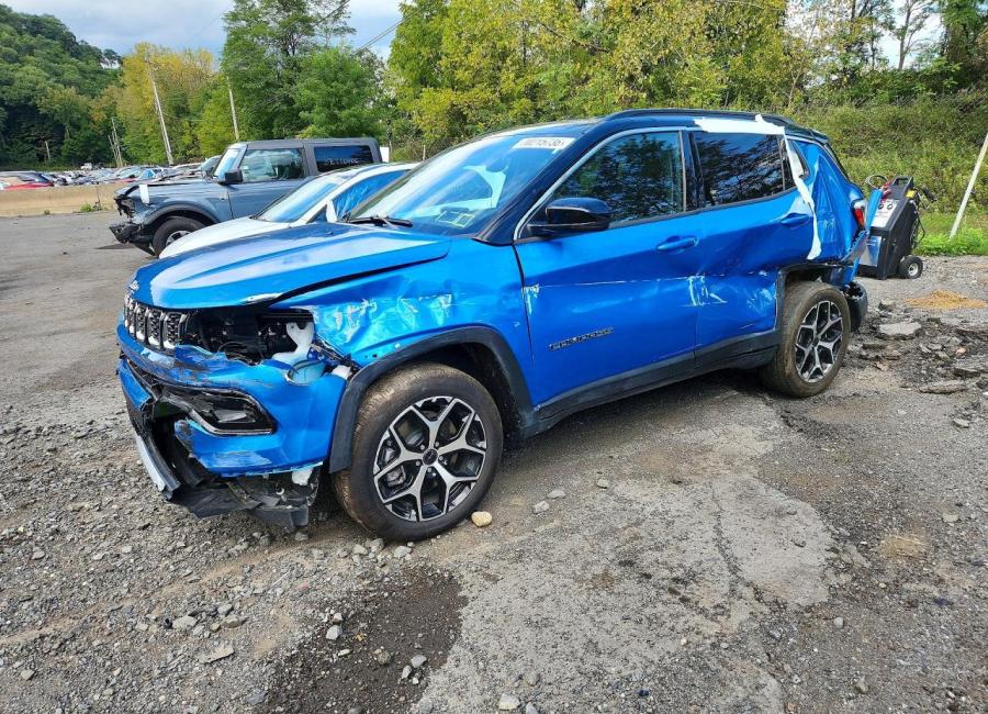 Salvage 2026 Jeep Compass Limited in Blue
