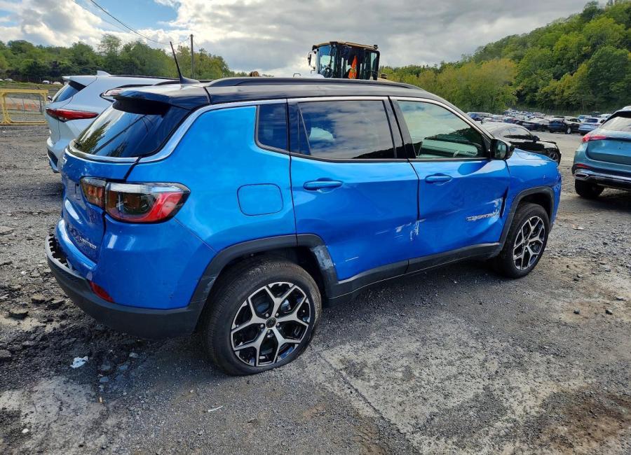 Salvage 2026 Jeep Compass Limited in Blue