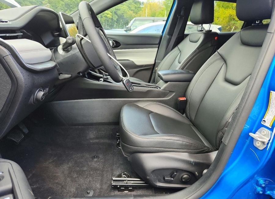 Salvage 2026 Jeep Compass Limited in Blue