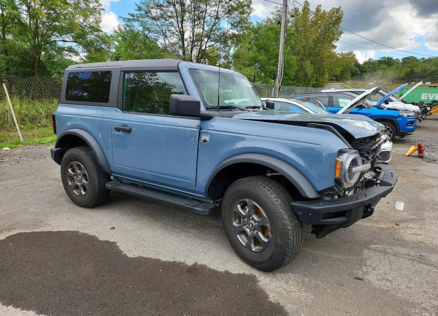 Salvage 2024 Ford Bronco  in Blue