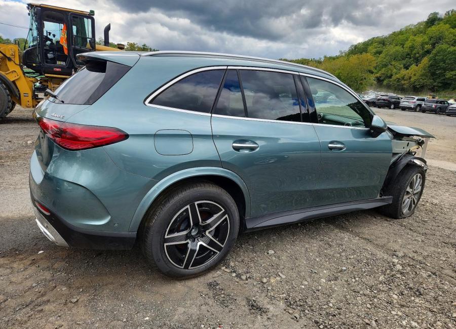 Salvage 2026 Mercedes Benz Glc 300 4matic in Green