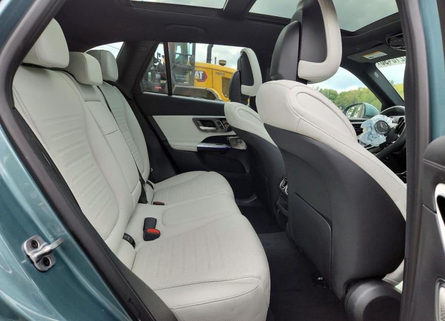 Salvage 2026 Mercedes Benz Glc 300 4matic in Green