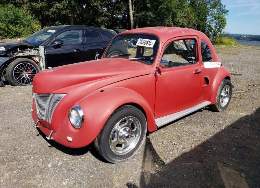 Salvage 1969 Volkswagen Beetle  in Red