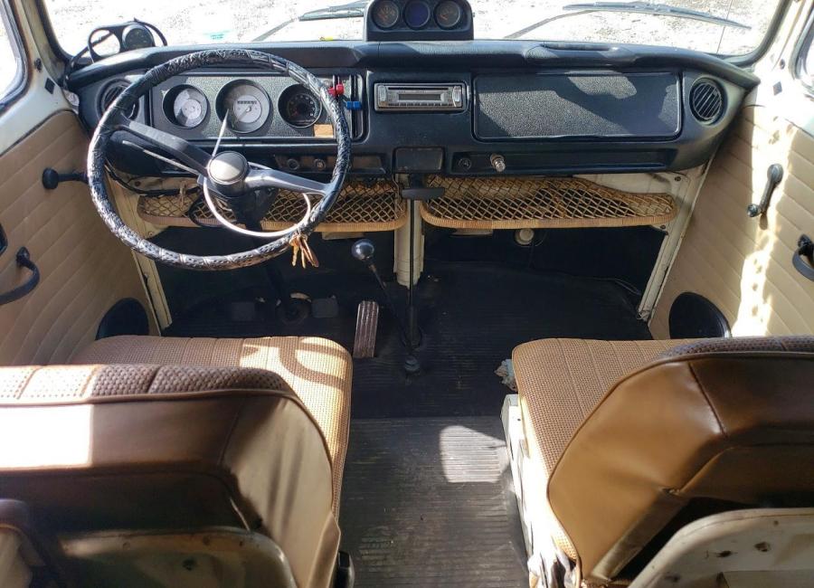 Salvage 1970 Volkswagen Transporter  in White