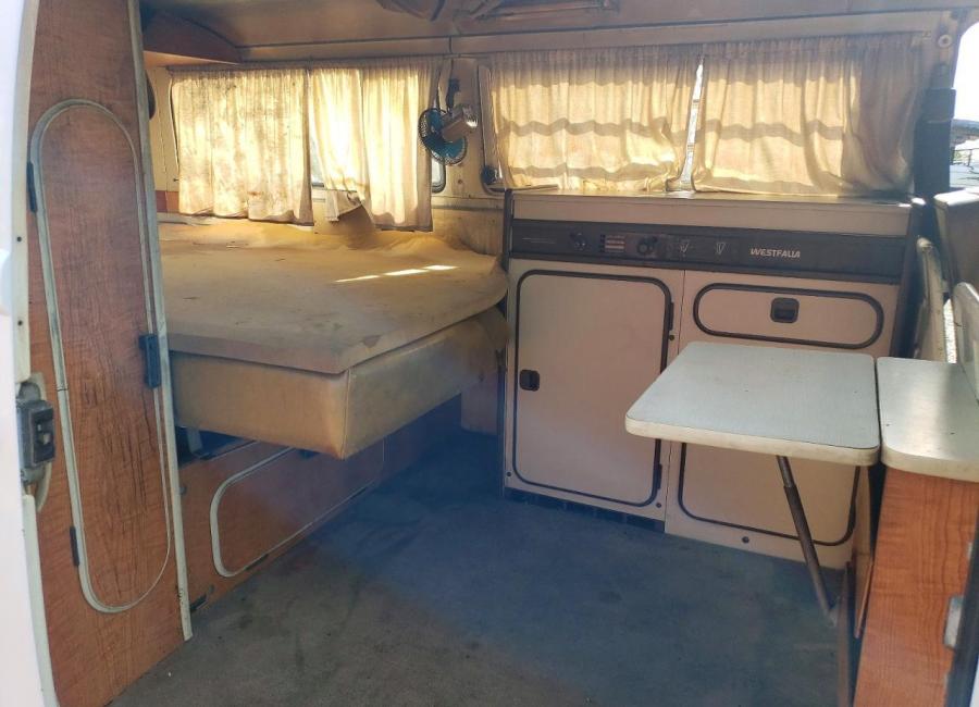 Salvage 1970 Volkswagen Transporter  in White
