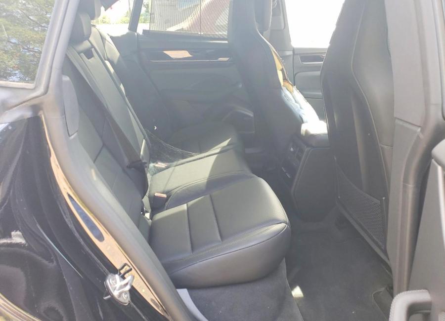Salvage 2025 Porsche Macan 4s in Black