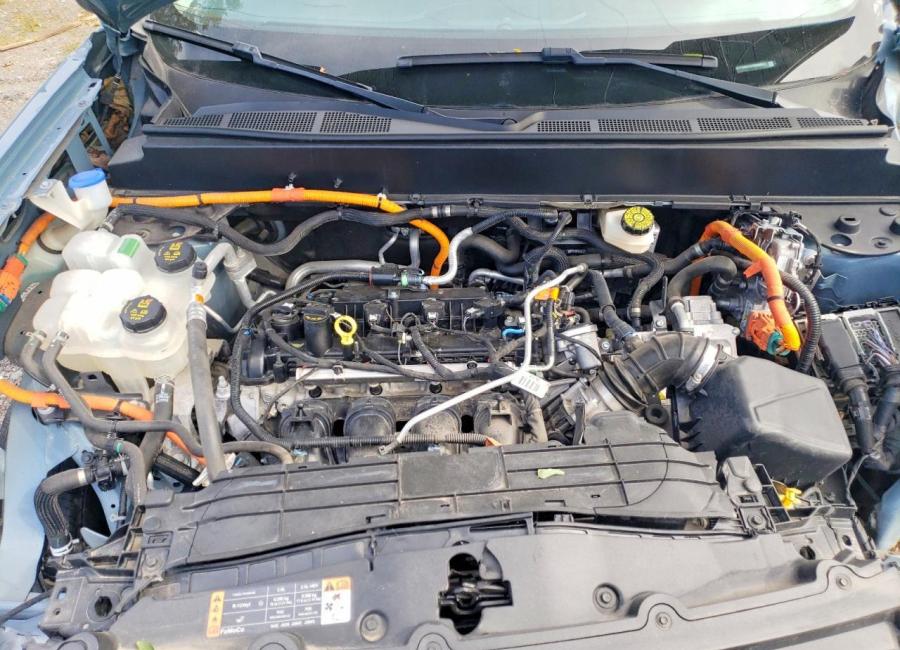 Salvage 2023 Ford Maverick Xl in Gray