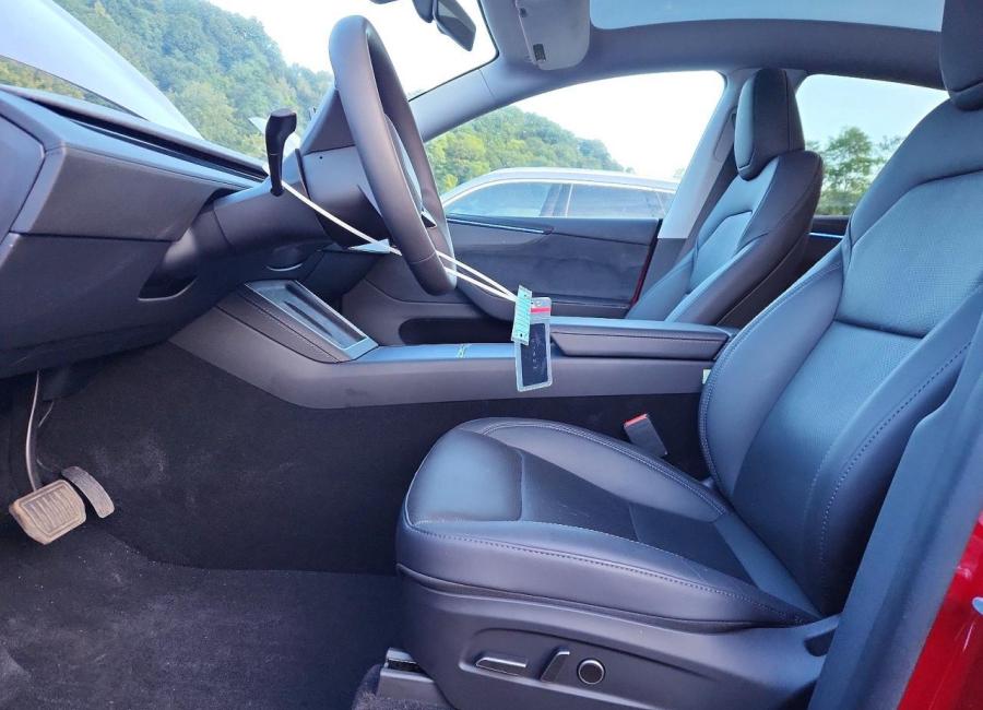 Salvage 2026 Tesla Model Y  in Burgundy