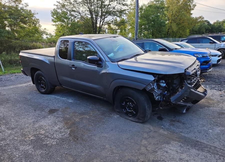 Salvage 2026 Nissan Frontier  in Gray