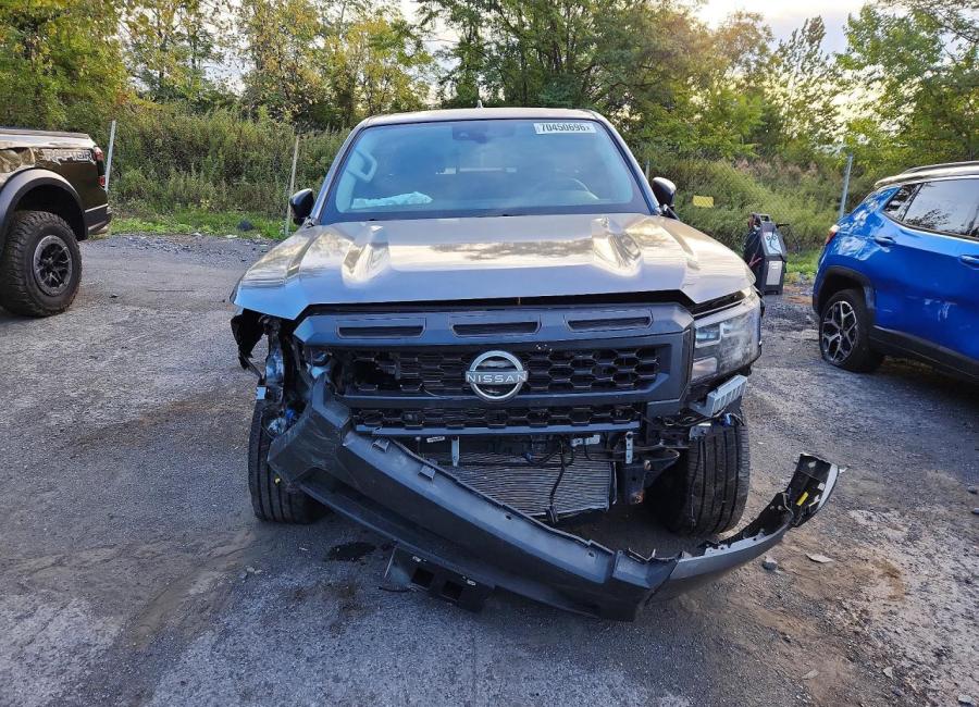 Salvage 2026 Nissan Frontier  in Gray