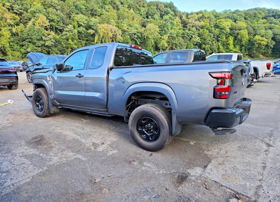 Salvage 2026 Nissan Frontier  in Gray