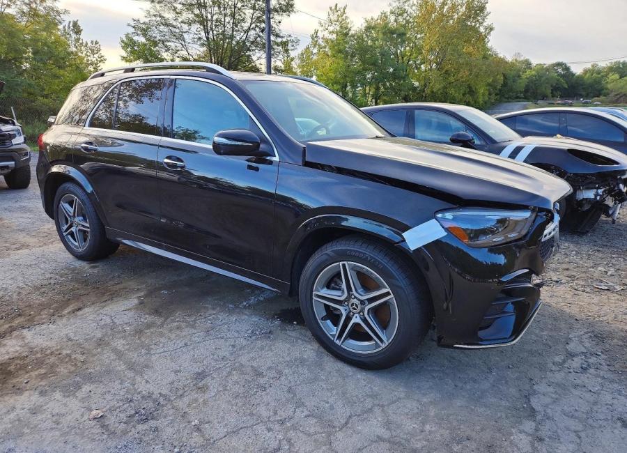 Salvage 2025 Mercedes Benz Gle 450 4matic in Black