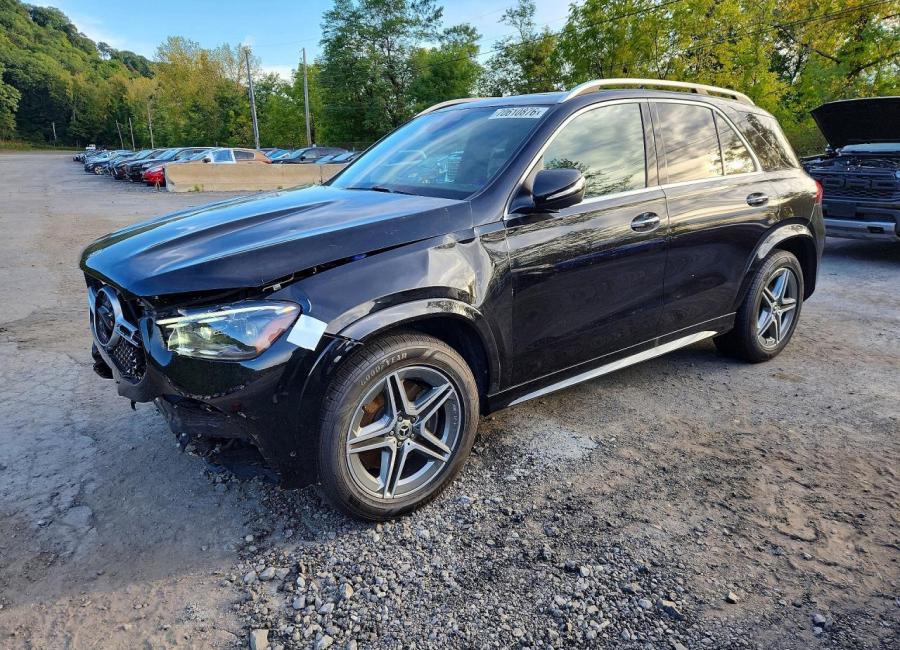 Salvage 2025 Mercedes Benz Gle 450 4matic in Black