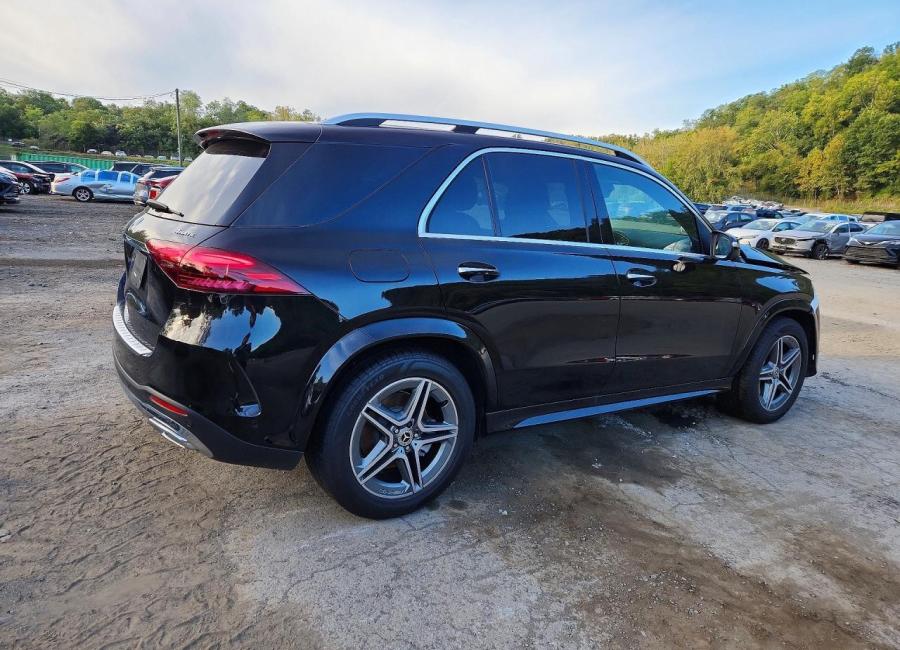 Salvage 2025 Mercedes Benz Gle 450 4matic in Black