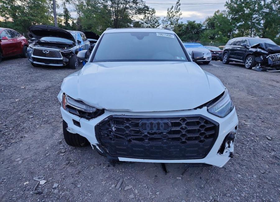 Salvage 2024 Audi Sq5 Prestige in White