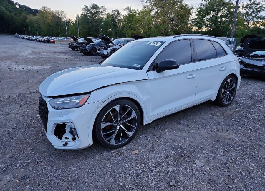Salvage 2024 Audi Sq5 Prestige in White