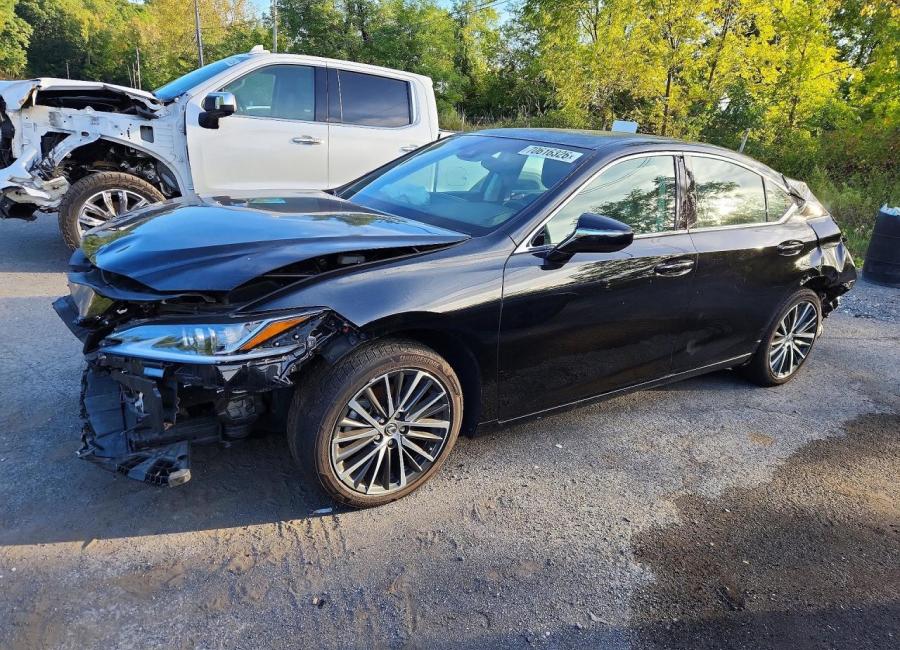 Salvage 2023 Lexus Es 300h  in Black