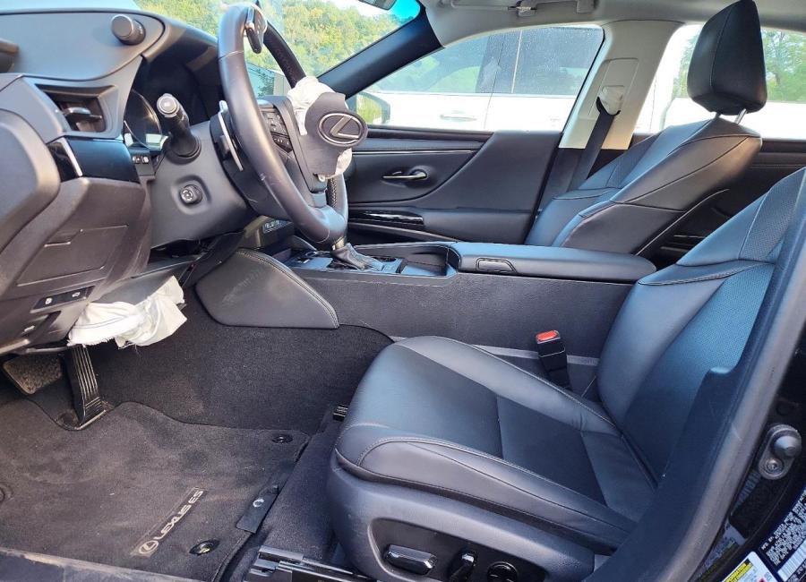 Salvage 2023 Lexus Es 300h  in Black