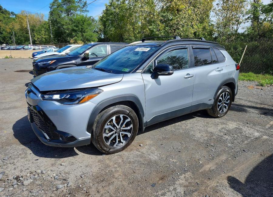 Salvage 2024 Toyota Corolla Cross Hybrid Se in Silver