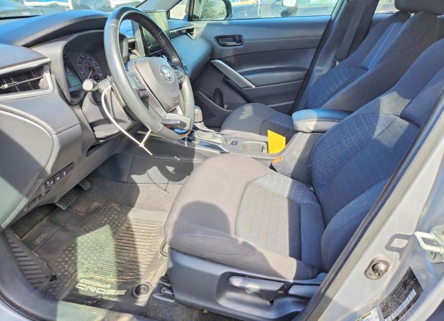 Salvage 2024 Toyota Corolla Cross Hybrid Se in Silver