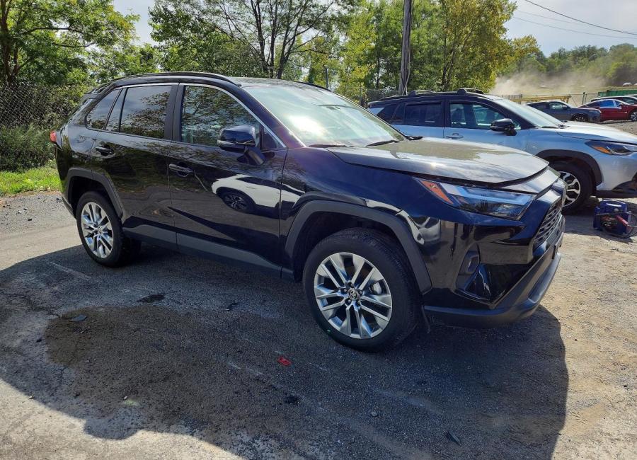 Salvage 2024 Toyota Rav4 Xle Premium in Black