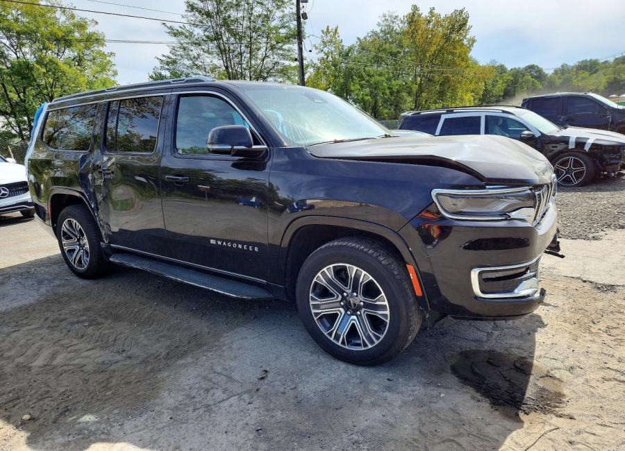 Salvage 2025 Jeep Wagoneer L  in Black