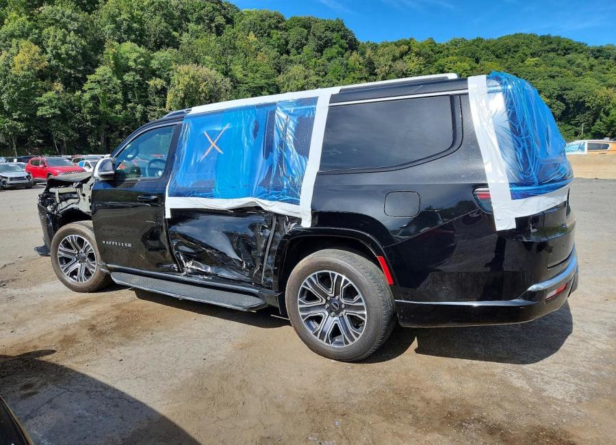 Salvage 2025 Jeep Wagoneer L  in Black