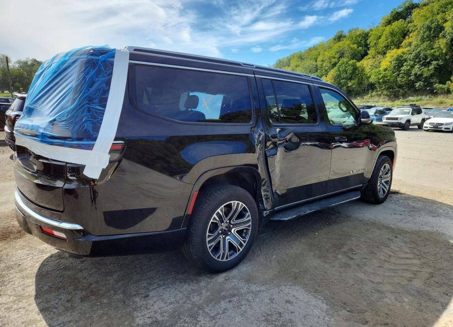 Salvage 2025 Jeep Wagoneer L  in Black