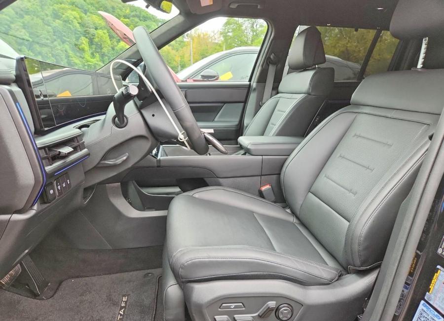 Salvage 2026 Hyundai Santa Fe Calligraphy in Black