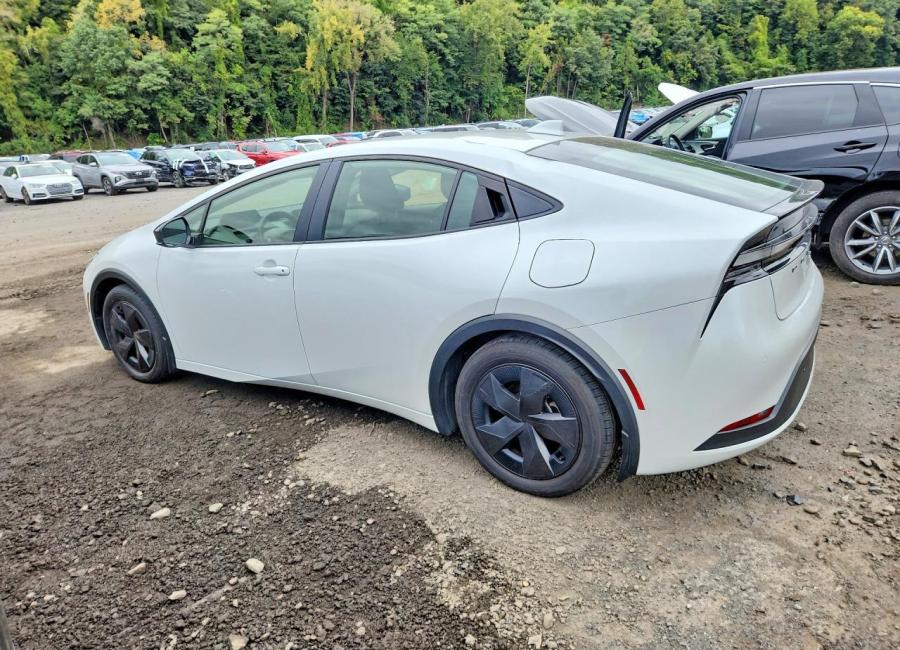Salvage 2025 Toyota Prius Plug-in Hybrid Se in White