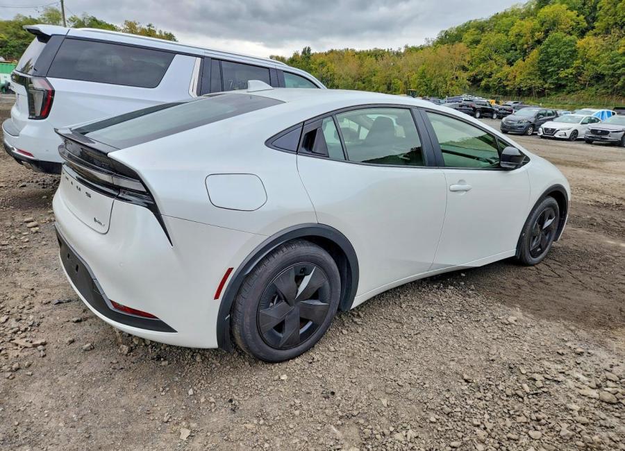 Salvage 2025 Toyota Prius Plug-in Hybrid Se in White