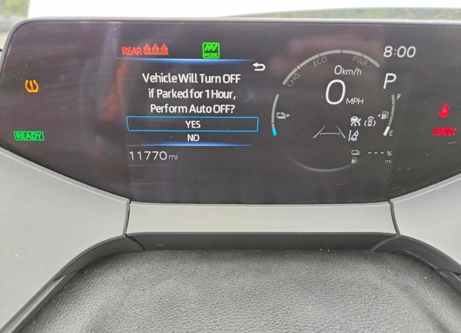 Salvage 2025 Toyota Prius Plug-in Hybrid Se in White