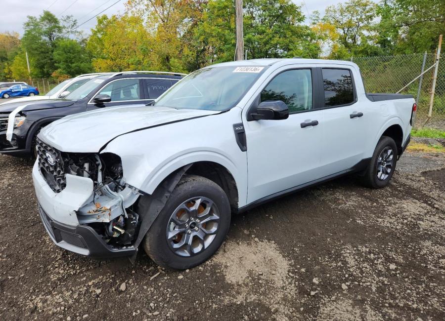 Salvage 2026 Ford Maverick Xlt in Gray