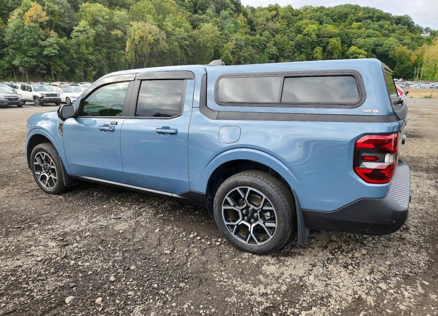 Salvage 2025 Ford Maverick Lariat in Gray