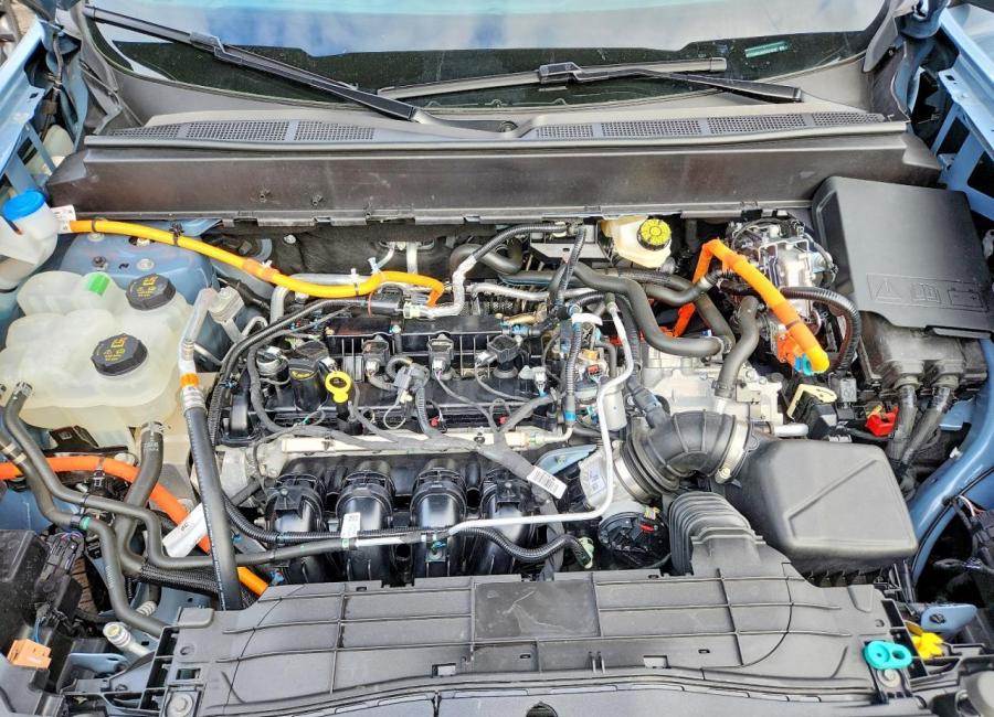 Salvage 2025 Ford Maverick Lariat in Gray