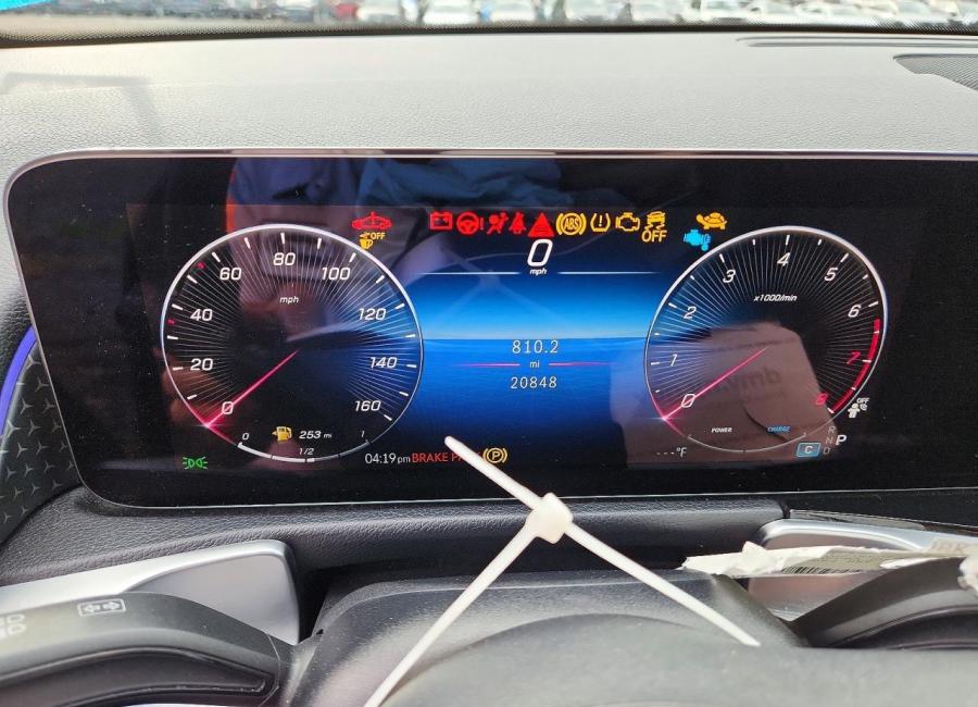 Salvage 2024 Mercedes-benz Glb 250 4matic in Black