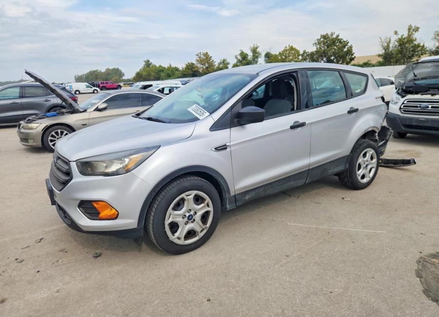 Salvage 2019 Ford Escape  in Gray
