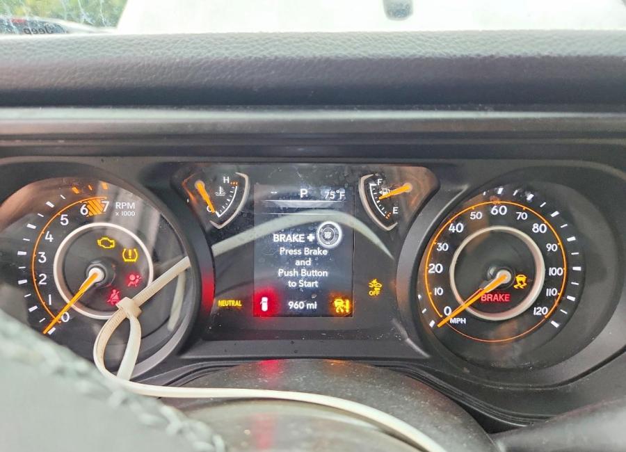 Salvage 2026 Jeep Wrangler  in Gray